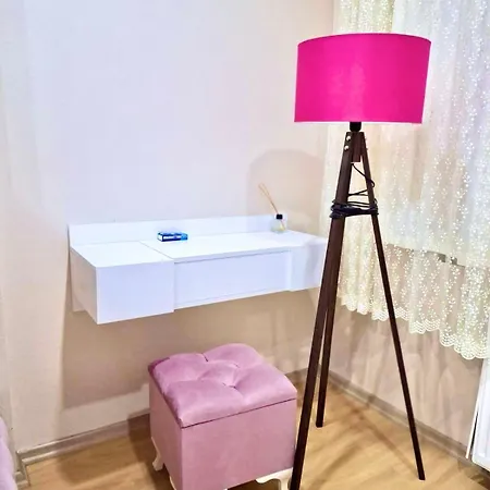 Barbie - Girls Only *